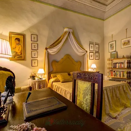 Residenza Storica Palazzo Ricciarelli * Volterra